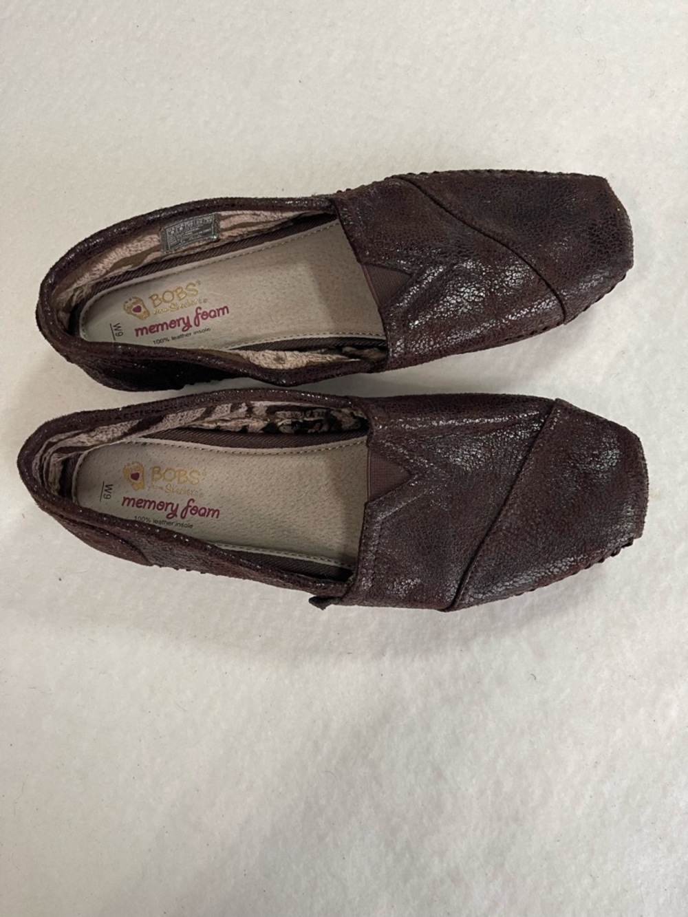 Skechers Luxe Bobs Chocolate Brown Rain Dance Slip-on Shoes in Size 9